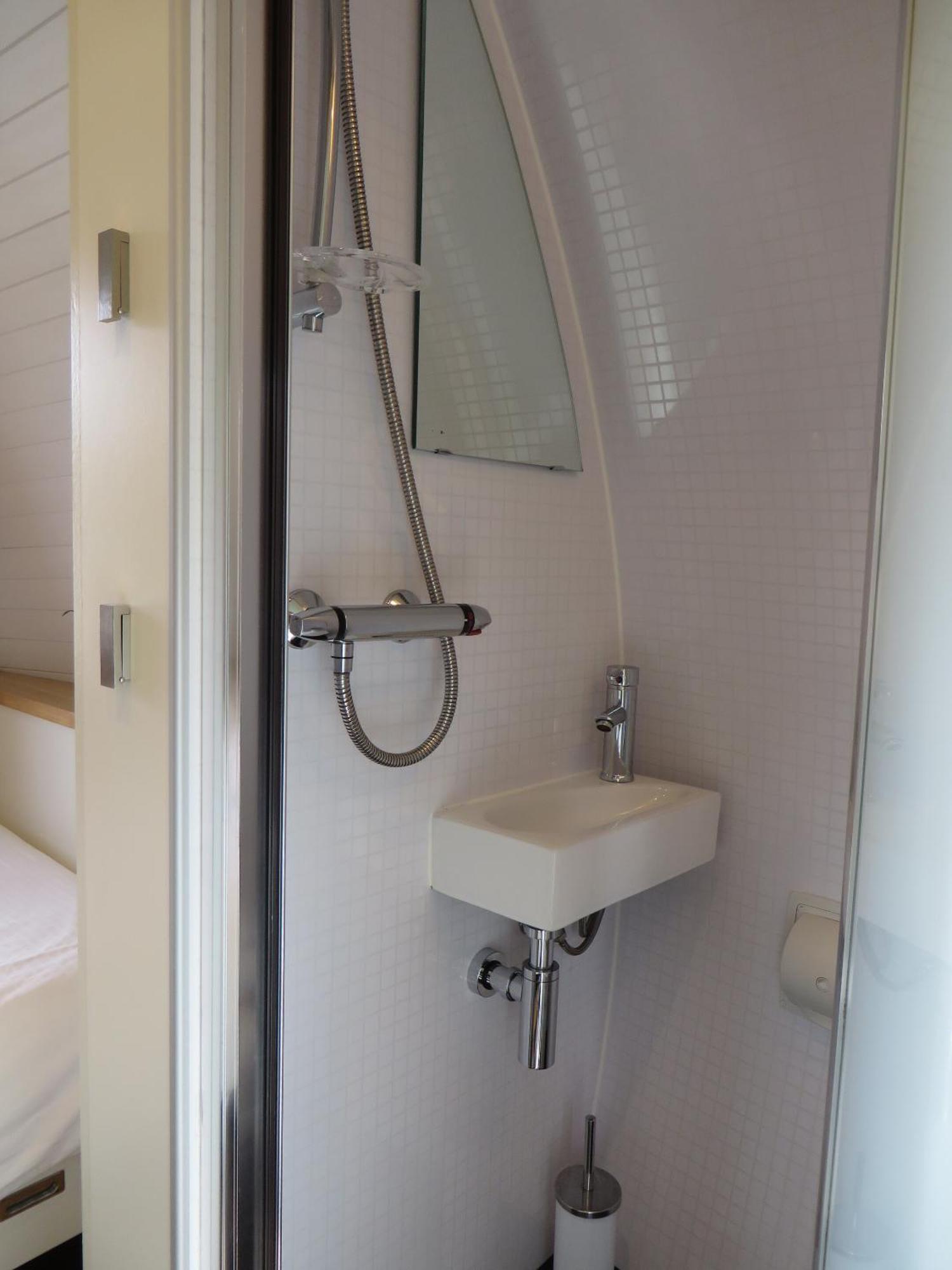 Double Room Private Bathroom