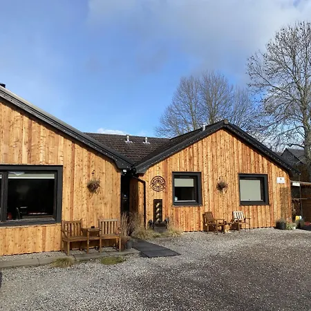 Eriskay Guest House And Aviemore Glamping-3